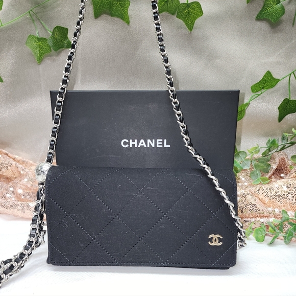 NIB Chanel Upcycled Sunglass Case / Crossbody Bag With Box - Picture 2 of 16